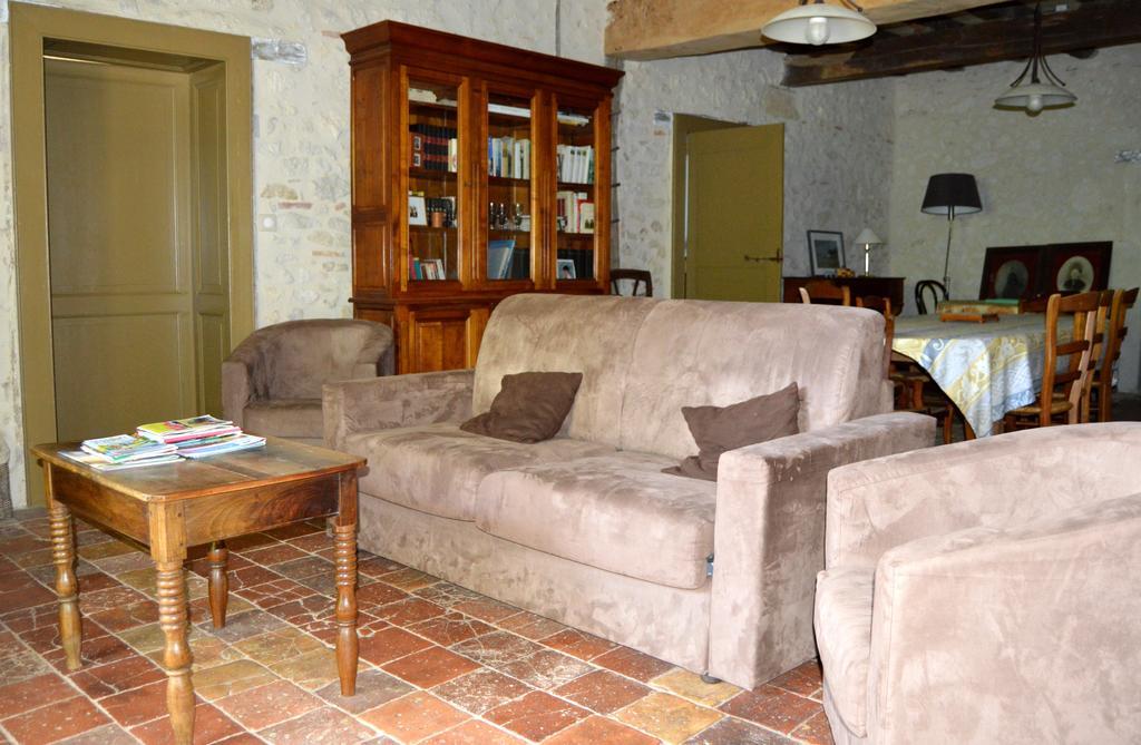 Gite Rural De Caractere Guerin Exterior photo